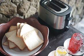 Suris Boutique Hotel