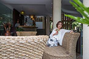 Suris Boutique Hotel