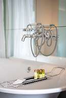 Riva Luxury Suites