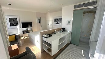 Riva Luxury Suites