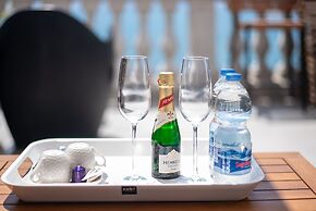 Riva Luxury Suites