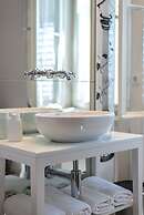 Riva Luxury Suites