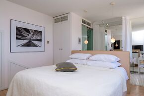 Riva Luxury Suites