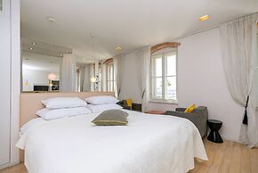 Riva Luxury Suites
