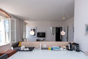 Riva Luxury Suites