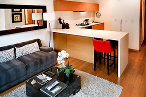 93 Luxury Suites & Residences