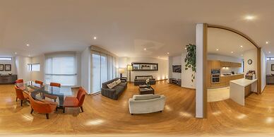 93 Luxury Suites & Residences