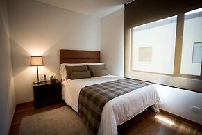 93 Luxury Suites & Residences