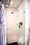 93 Luxury Suites & Residences