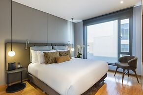 93 Luxury Suites & Residences