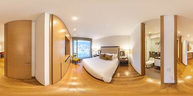 93 Luxury Suites & Residences