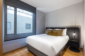 93 Luxury Suites & Residences