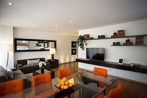 93 Luxury Suites & Residences