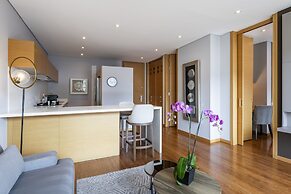 93 Luxury Suites & Residences