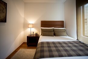 93 Luxury Suites & Residences