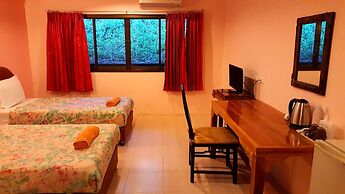 Baan Suan Sook Resort