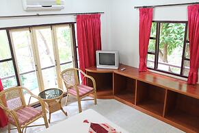 Baan Suan Sook Resort