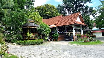 Baan Suan Sook Resort