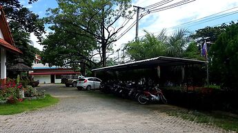 Baan Suan Sook Resort