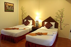 Baan Suan Sook Resort