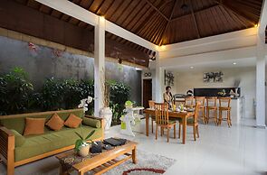 Sandi Agung Villa