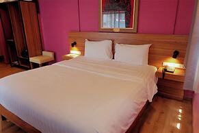 Siri Oriental Bangkok Hotel