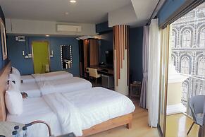 Siri Oriental Bangkok Hotel