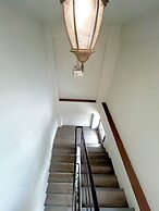 Siri Oriental Bangkok Hotel