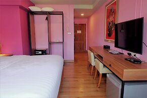 Siri Oriental Bangkok Hotel