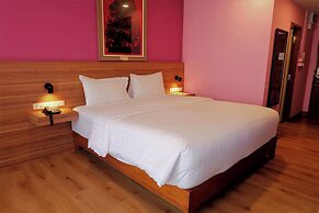 Siri Oriental Bangkok Hotel