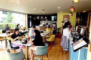 Siri Oriental Bangkok Hotel