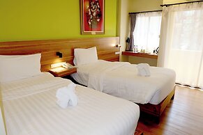 Siri Oriental Bangkok Hotel