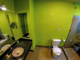 Siri Oriental Bangkok Hotel