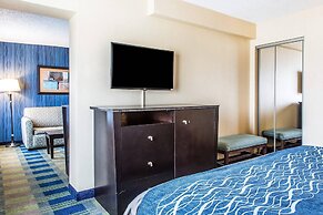 Comfort Inn & Suites Meriden East