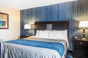 Comfort Inn & Suites Meriden East