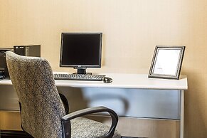 Comfort Inn & Suites Meriden East