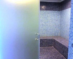 Tulip hotel And Suites