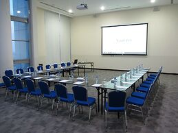 Tulip hotel And Suites