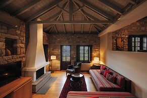 Aristi Mountain Resort and Villas