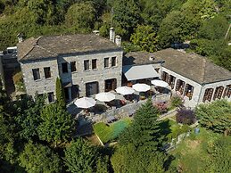 Aristi Mountain Resort and Villas