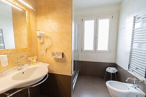 Best Western Plus Hotel Perla Del Porto