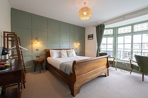 The Bugle Coaching Inn