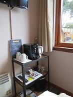 Eriskay Guest House and Aviemore Glamping