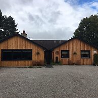 Eriskay Guest House and Aviemore Glamping