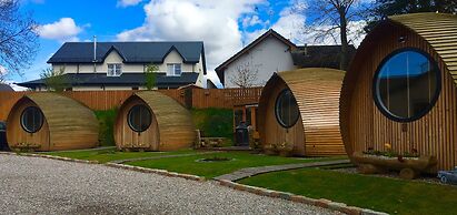 Eriskay Guest House and Aviemore Glamping