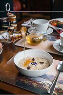 Eriskay Guest House and Aviemore Glamping