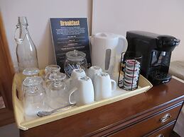 Eriskay Guest House and Aviemore Glamping