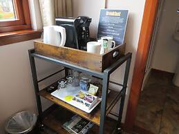 Eriskay Guest House and Aviemore Glamping