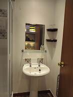 Eriskay Guest House and Aviemore Glamping