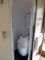 Eriskay Guest House and Aviemore Glamping